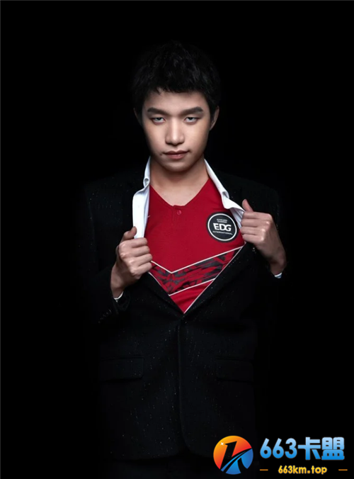 EDG Clearlove正在重新连接 厂长官宣复出回归赛场